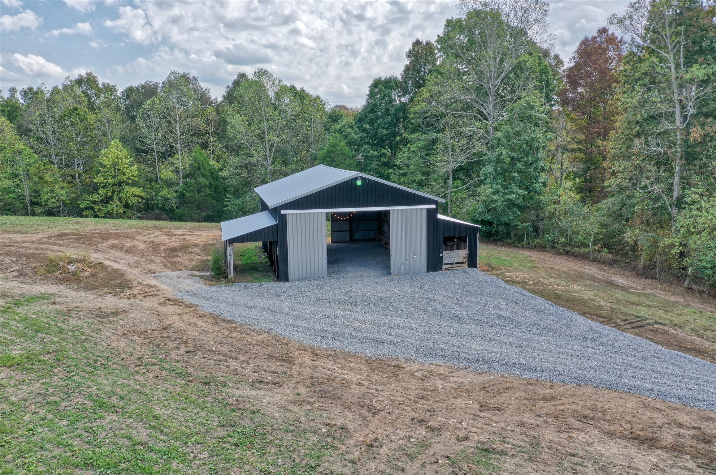 8486 Tom Patton Road Lyles, TN 37098 - Photo 12 of 30