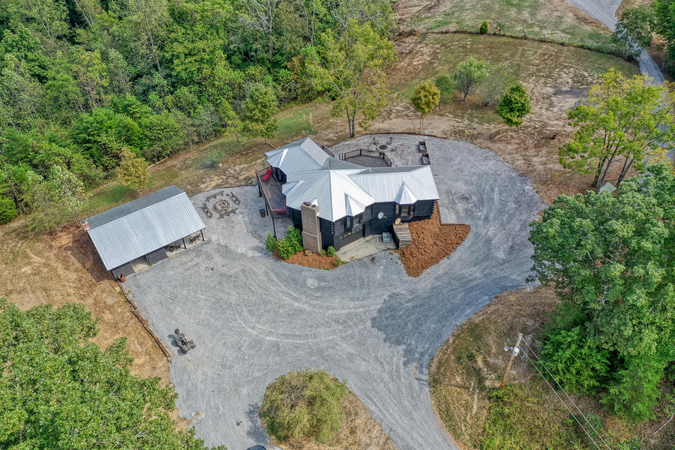 8486 Tom Patton Road Lyles, TN 37098 - Photo 2 of 30