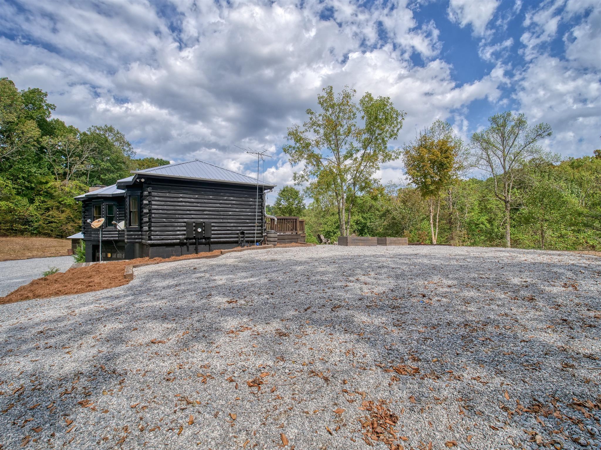 8486 Tom Patton Road Lyles, TN 37098 - Photo 7 of 30