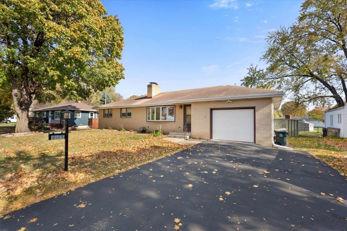 2117 Portage Road Madison, WI 53704 - Photo 1 of 1 Gallery Image 1