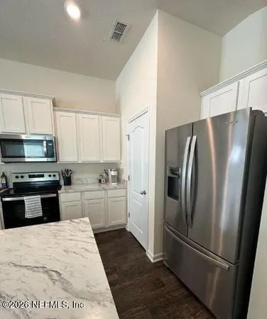 $1,950 | 5858 Calvary Drive, Jacksonville, FL 32244