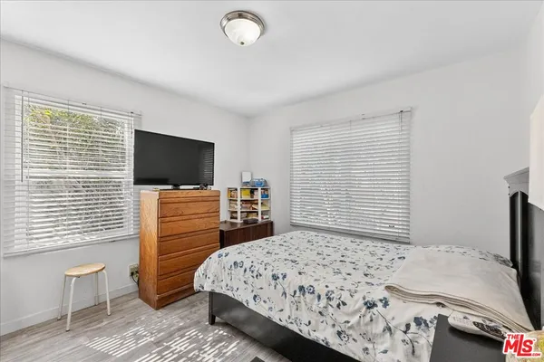 $999,999 | 6612 Madden Avenue, Los Angeles, CA 90043