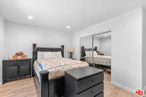 $999,999 | 6612 Madden Avenue, Los Angeles, CA 90043