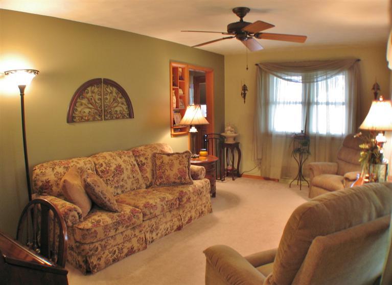 2515 Cleveland Street Clinton, IA 52732 - Photo 7 of 17 Gallery Image 7