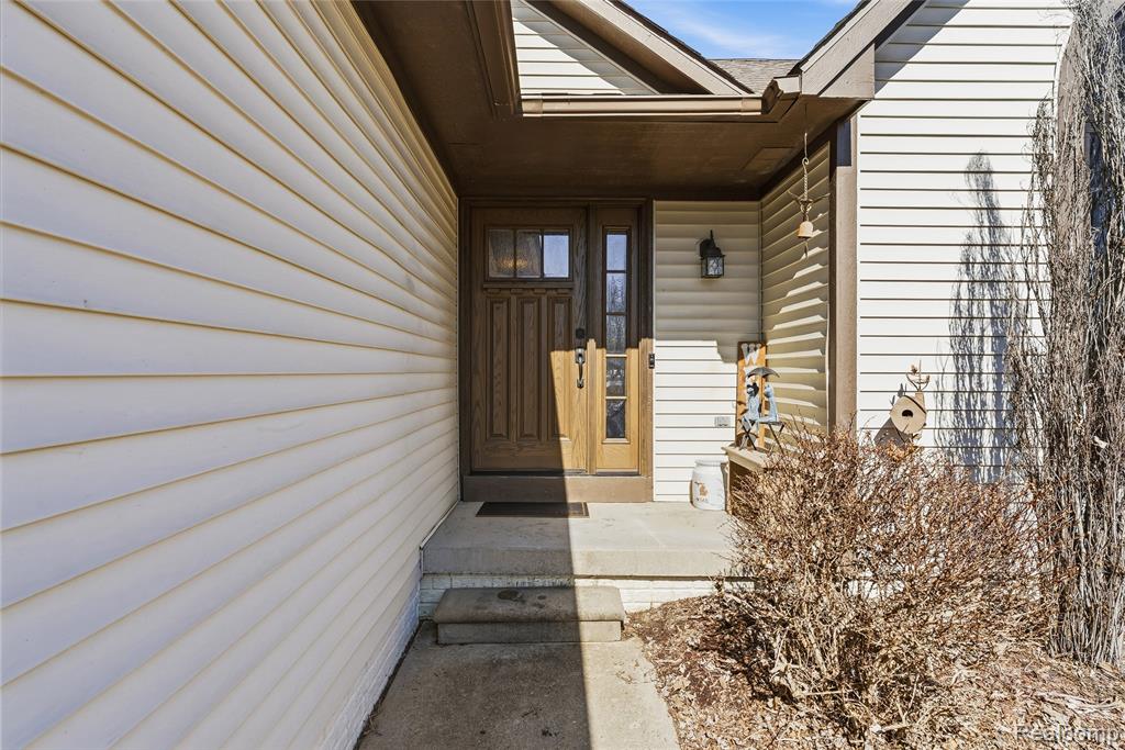 8482 Reid Road Swartz Creek, MI 48473 - Photo 6 of 48 Gallery Image 6