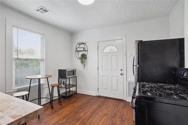 $1,600 | 1029 Dolhonde Street, Gretna, LA 70053