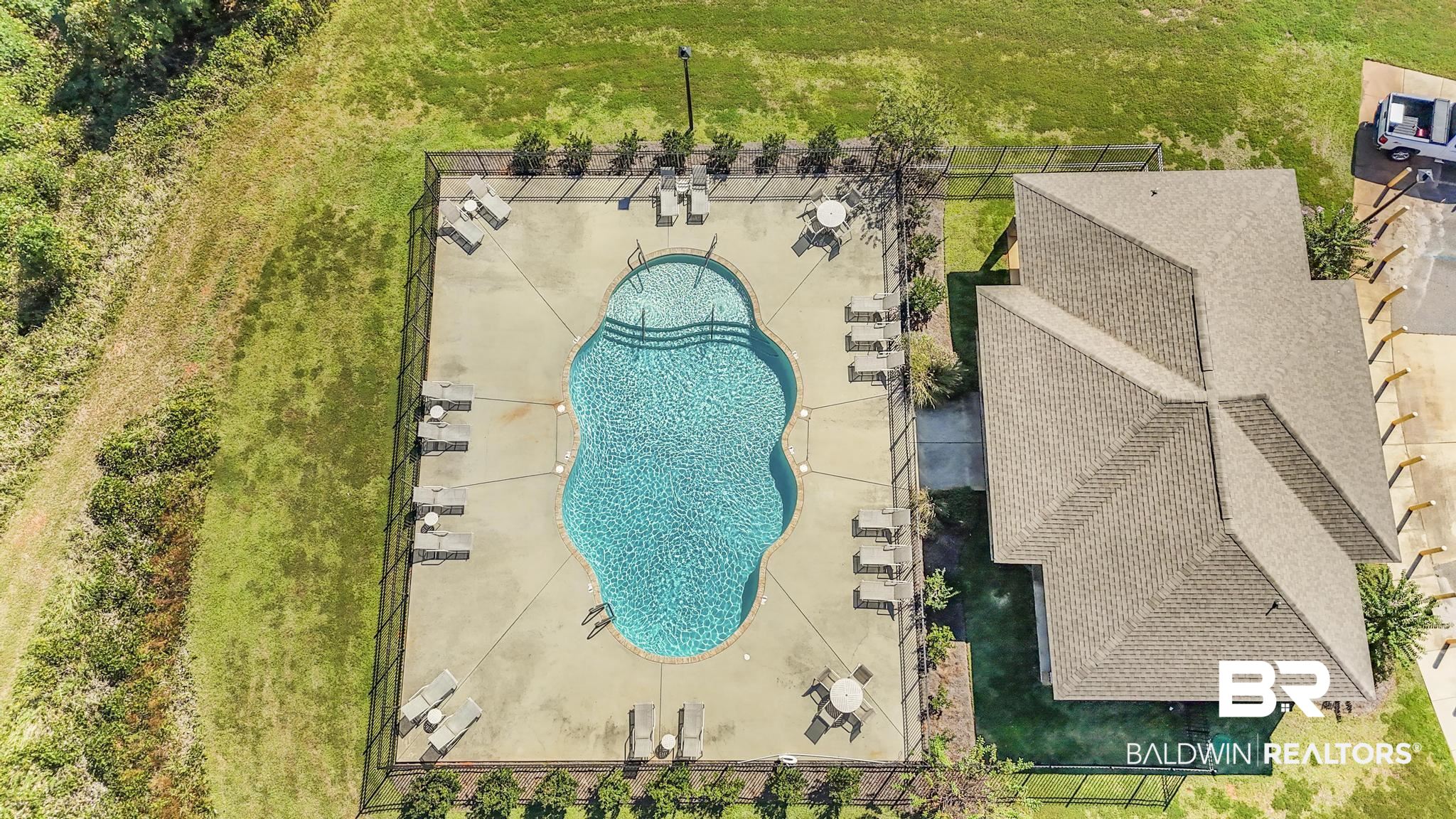 10738 Ridgeview Drive Mobile, AL 36608 - Photo 45 of 48 Drone / aerial view of a pool