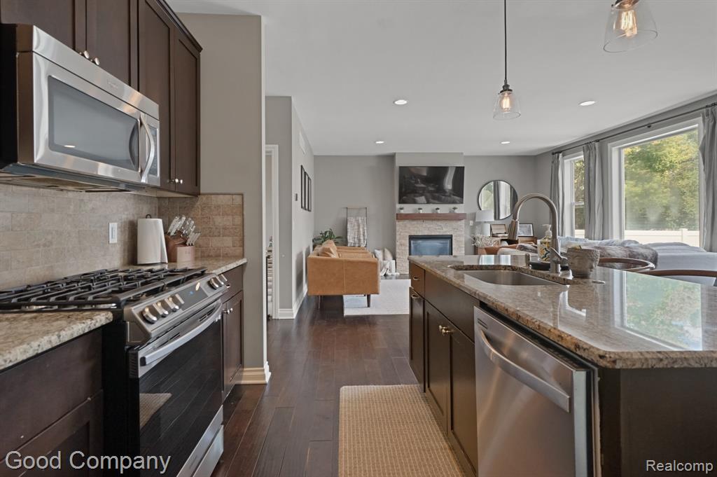 3526 Durham Road Royal Oak, MI 48073 - Photo 13 of 34 Gallery Image 13