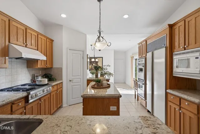 $1,395,000 | 341 Roosevelt Avenue, Ventura, CA 93003