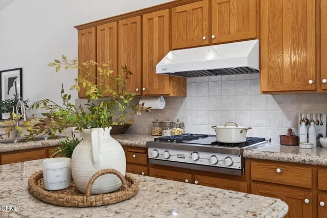 $1,395,000 | 341 Roosevelt Avenue, Ventura, CA 93003