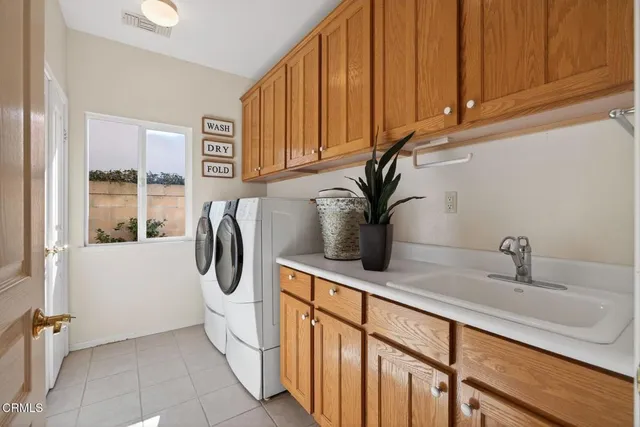 $1,395,000 | 341 Roosevelt Avenue, Ventura, CA 93003