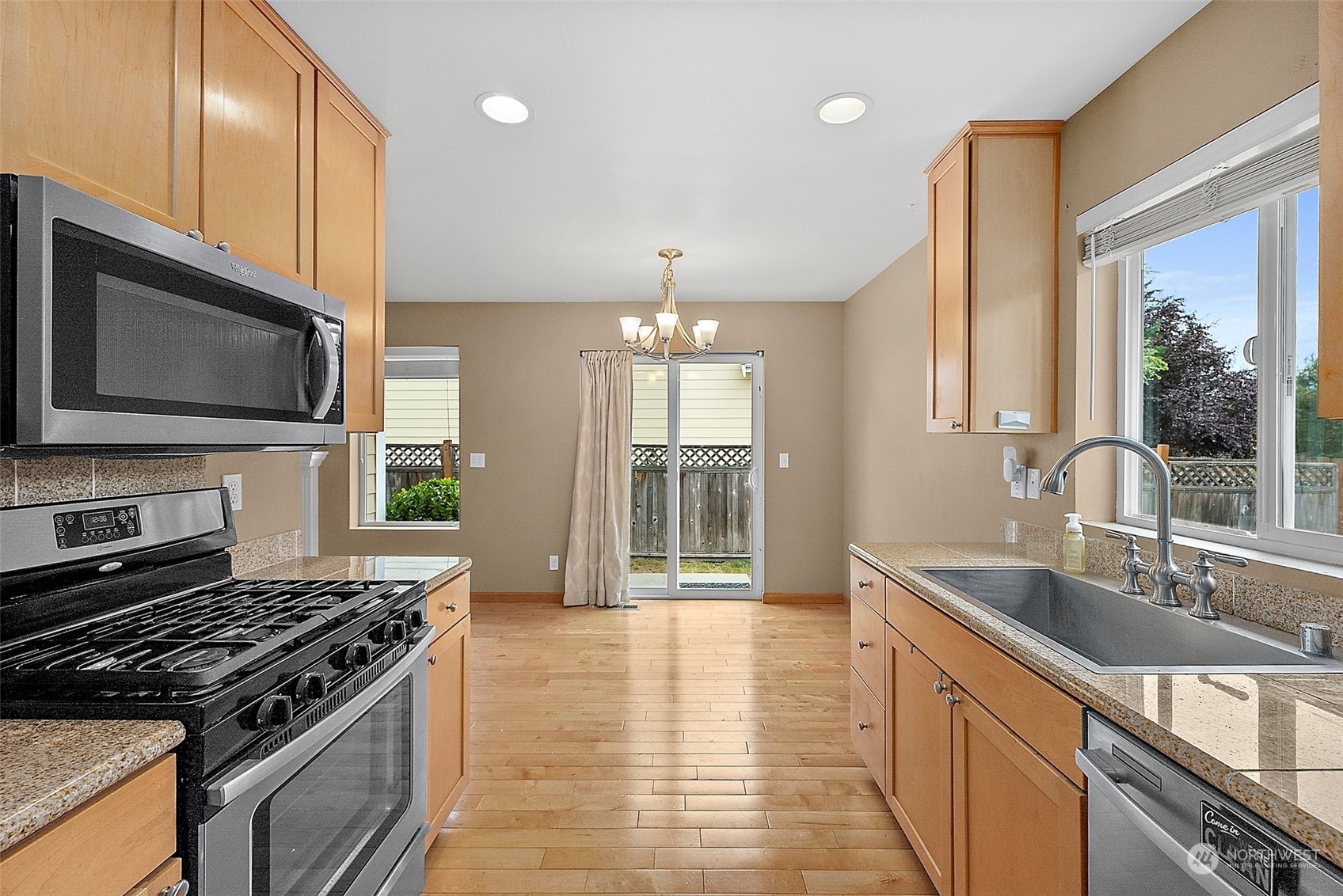 707 Sylvan Way Bremerton, WA 98310 - Photo 13 of 31 Gallery Image 13