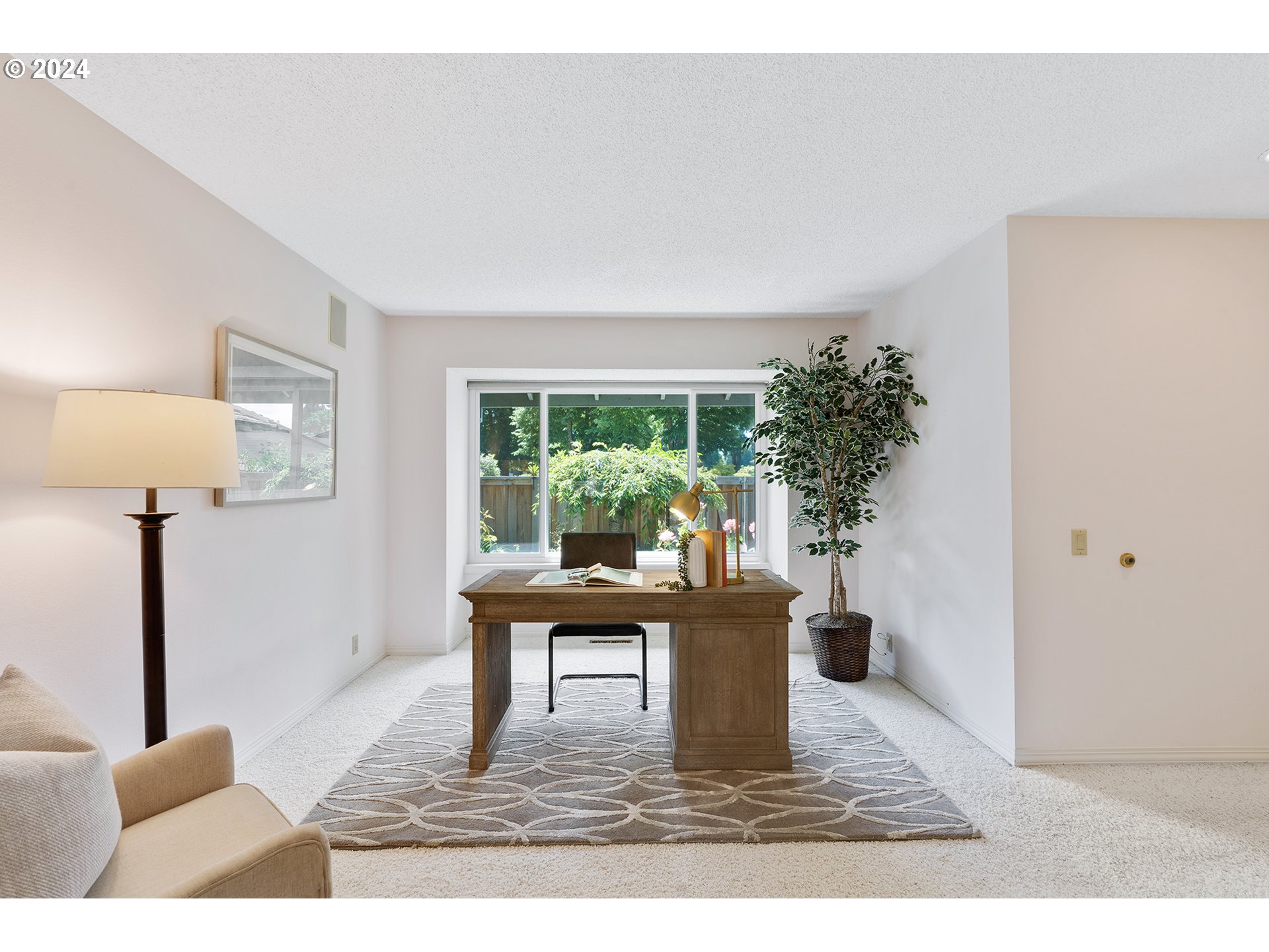 31060 Southwest Boones Bend Road Wilsonville, OR 97070 - Photo 13 of 29 Gallery Image 13