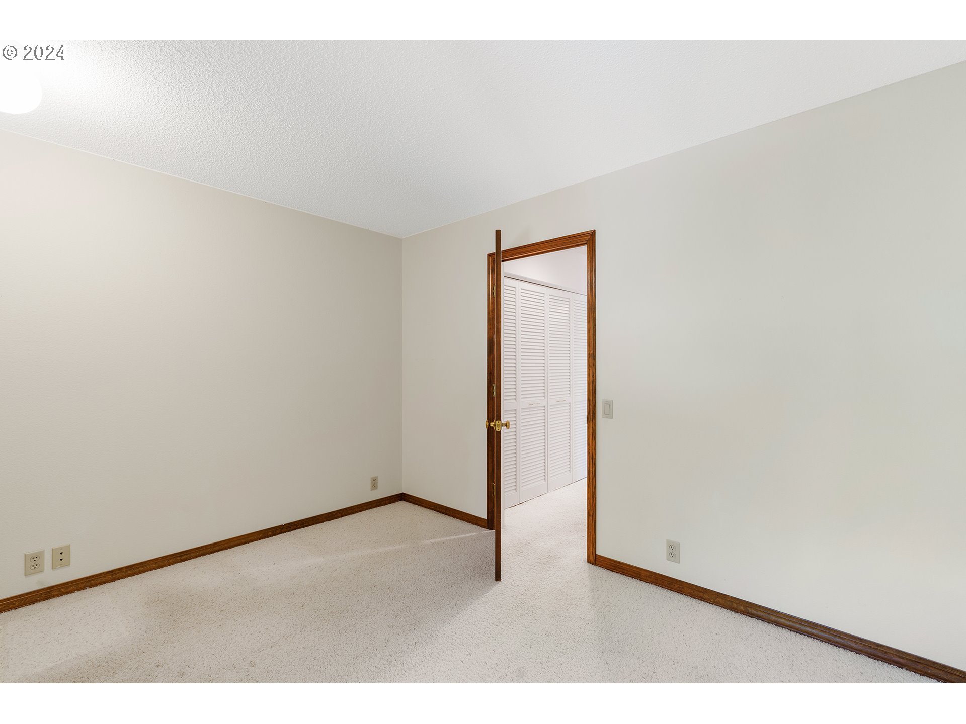 31060 Southwest Boones Bend Road Wilsonville, OR 97070 - Photo 21 of 29 Gallery Image 21