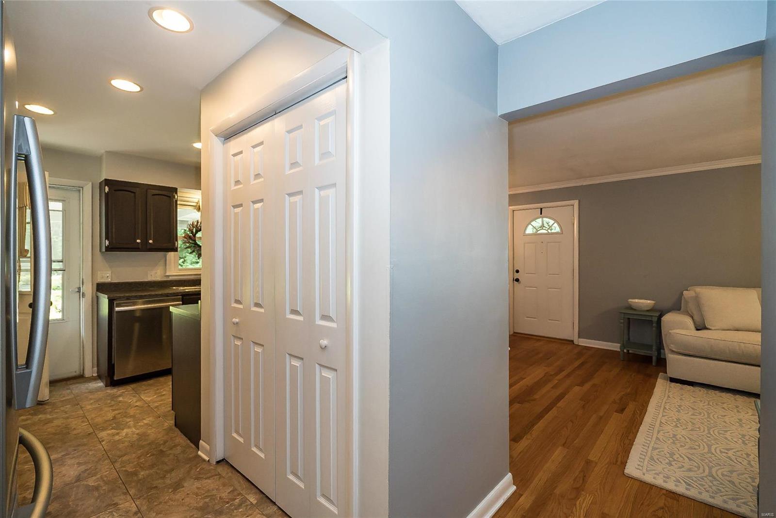 1270 North Sappington Road St. Louis, MO 63122 - Photo 17 of 32 Gallery Image 17