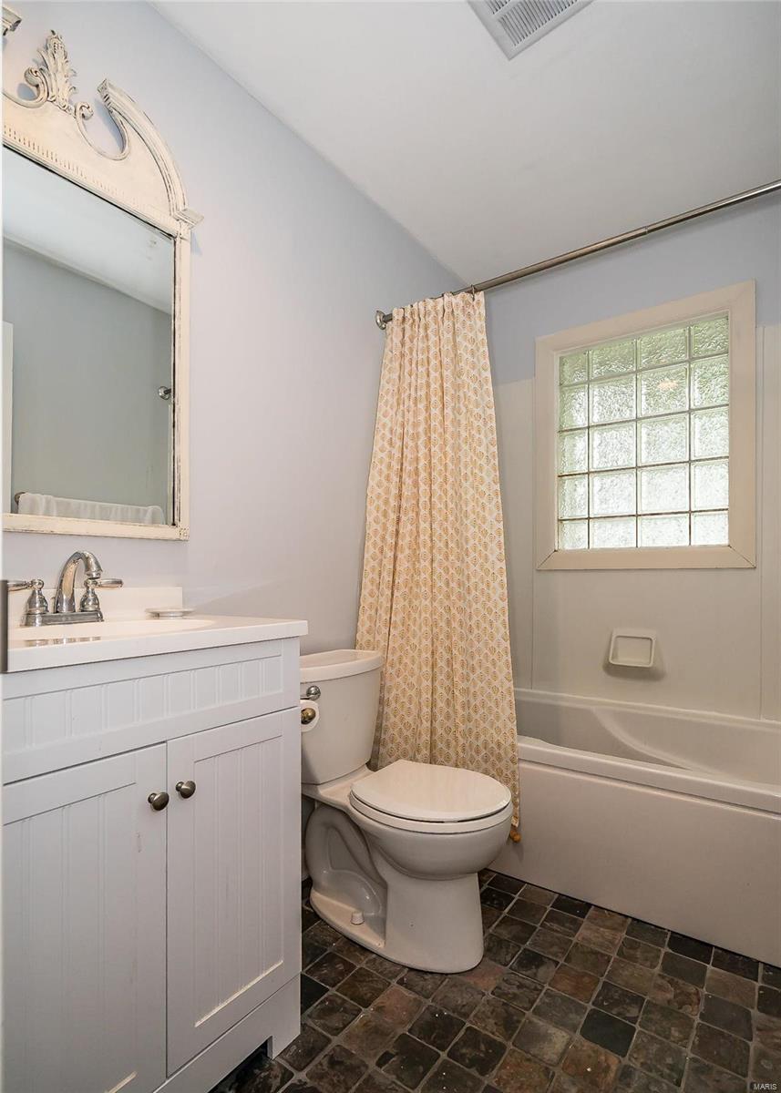 1270 North Sappington Road St. Louis, MO 63122 - Photo 21 of 32 Gallery Image 21