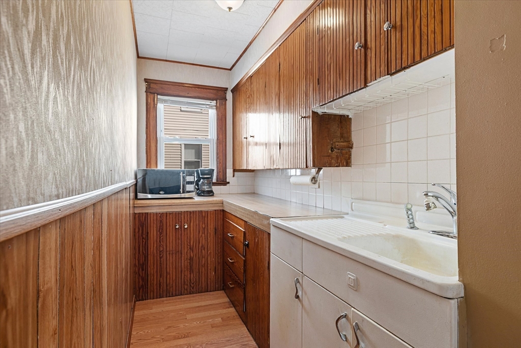 17 Fifth Avenue Worcester, MA 01607 - Photo 18 of 42 Gallery Image 18