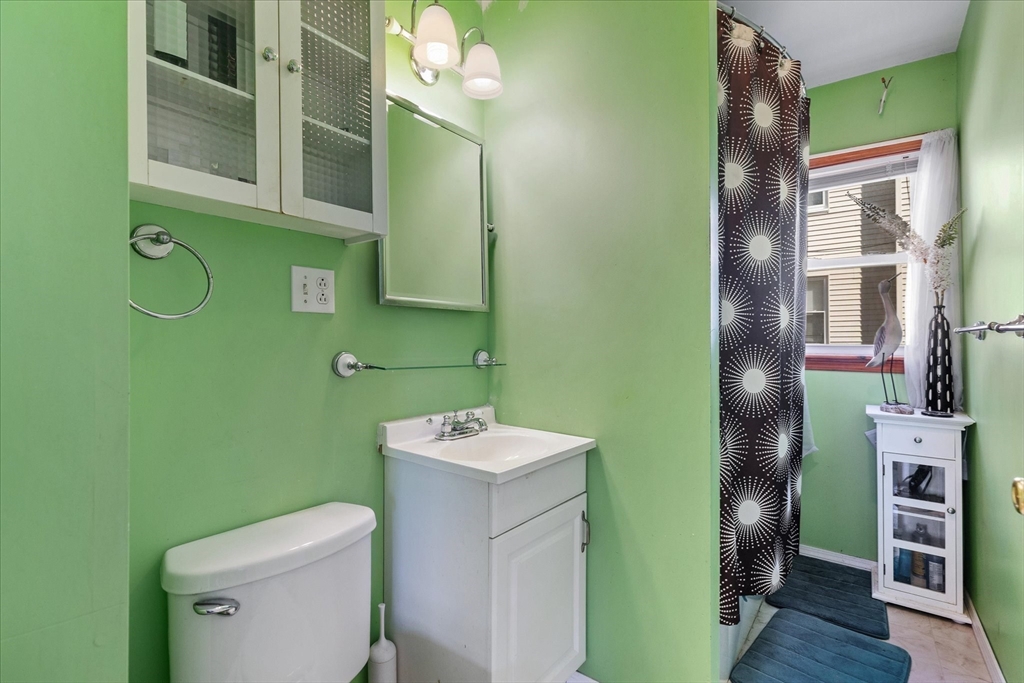 17 Fifth Avenue Worcester, MA 01607 - Photo 20 of 42 Gallery Image 20