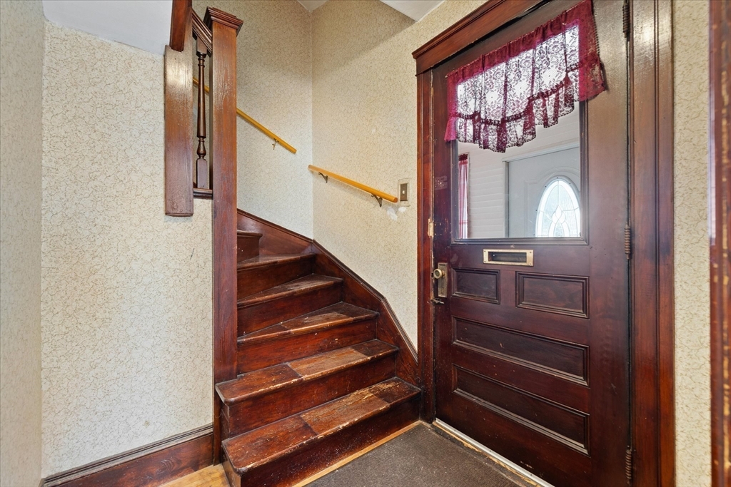 17 Fifth Avenue Worcester, MA 01607 - Photo 2 of 42 Gallery Image 2