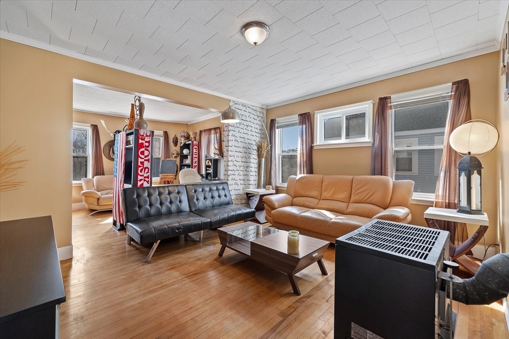 17 Fifth Avenue Worcester, MA 01607 - Photo 21 of 42 Gallery Image 21