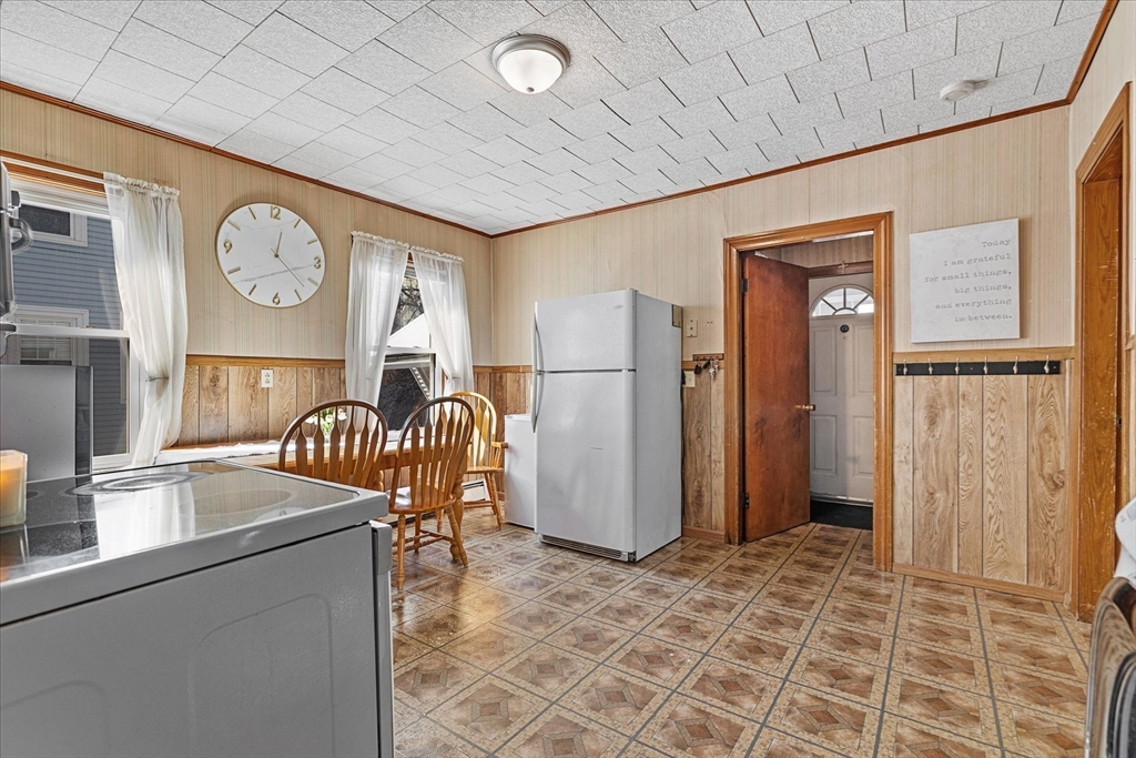 17 Fifth Avenue Worcester, MA 01607 - Photo 5 of 42 Gallery Image 5