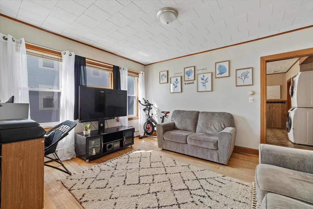 17 Fifth Avenue Worcester, MA 01607 - Photo 7 of 42 Gallery Image 7