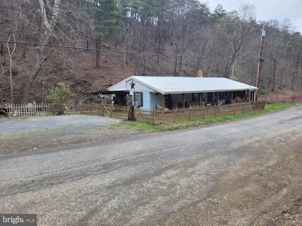 $59,000 | 1224 Dry Run Road, Burlington, WV 26710