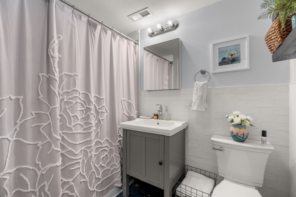 15 Upland Road, Unit 3 Cambridge, MA 02140 - Photo 10 of 18 Gallery Image 10