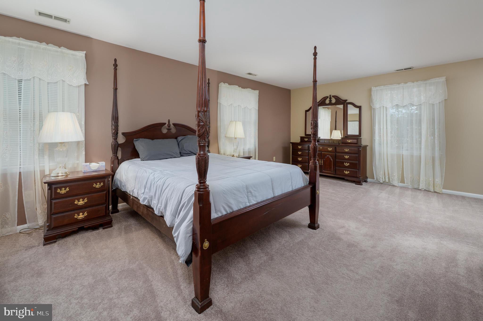 621 South Forklanding Road Maple Shade, NJ 08052 - Photo 14 of 23