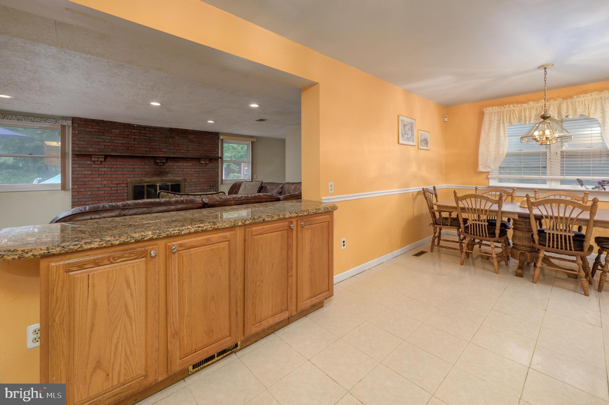 621 South Forklanding Road Maple Shade, NJ 08052 - Photo 7 of 23