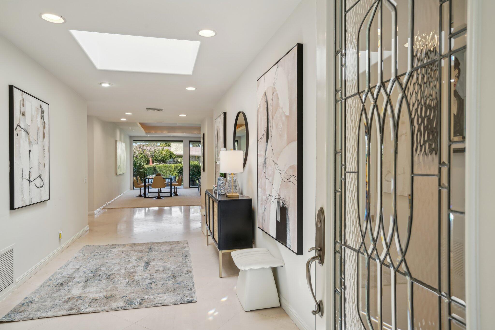 1 Exeter Court Rancho Mirage, CA 92270 - Photo 3 of 41 Foyer
