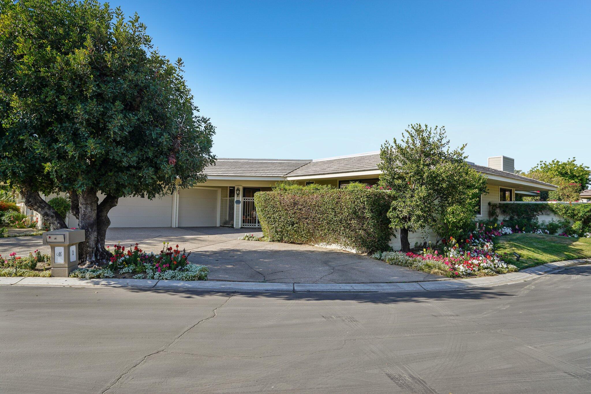 1 Exeter Court Rancho Mirage, CA 92270 - Photo 39 of 41 Corner cul-de-sac property