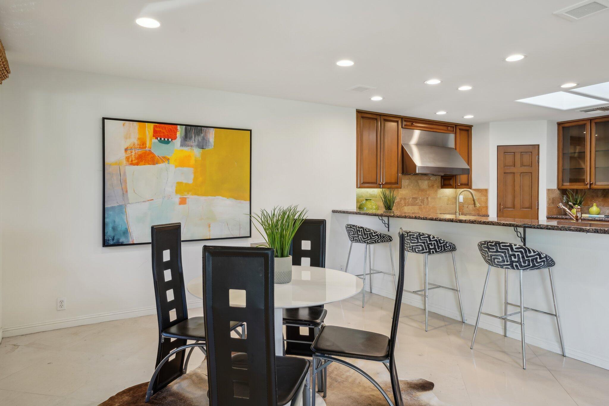 1 Exeter Court Rancho Mirage, CA 92270 - Photo 8 of 41 Kitchen