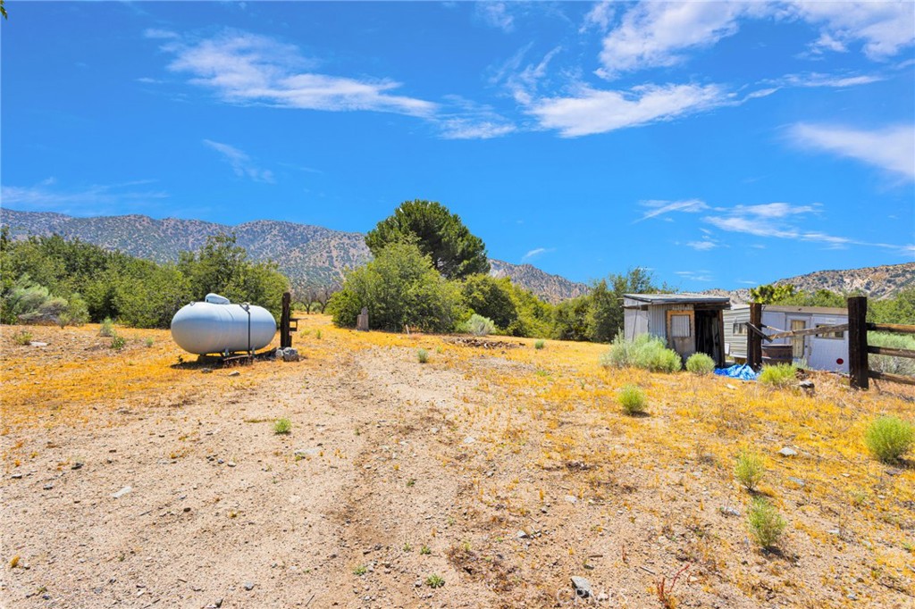 5500 Oil Well Road Phelan, CA 92371 - Photo 36 of 65