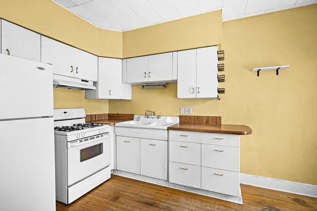 $170,000 | 2605 Ogden Avenue, Superior, WI 54880