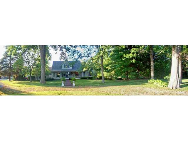 6532 West County Line Road Knightstown, IN 46148 - Photo 1 of 24 Gallery Image 1