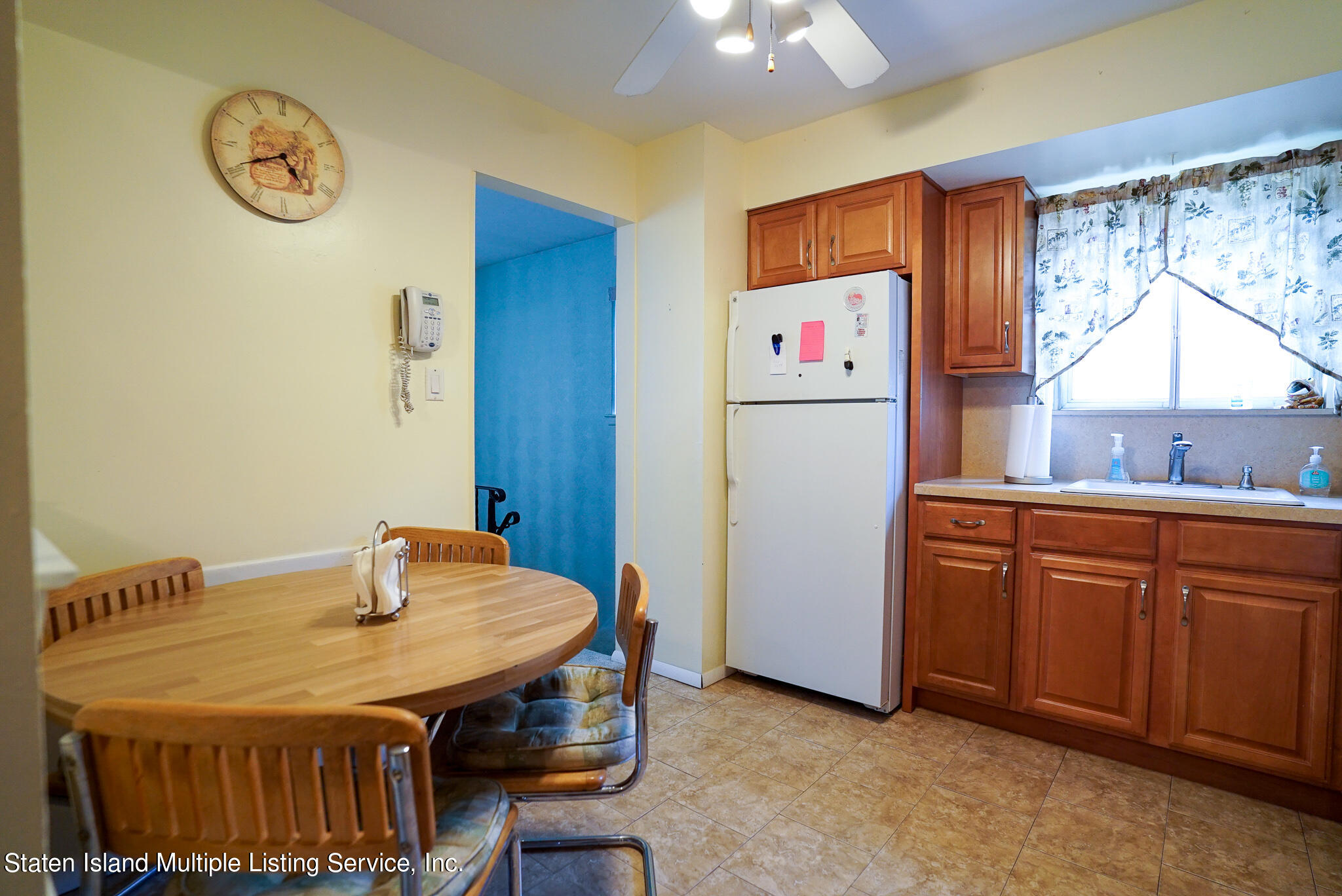 240 Woodrow Road Staten Island, NY 10312 - Photo 14 of 29 DSC02624