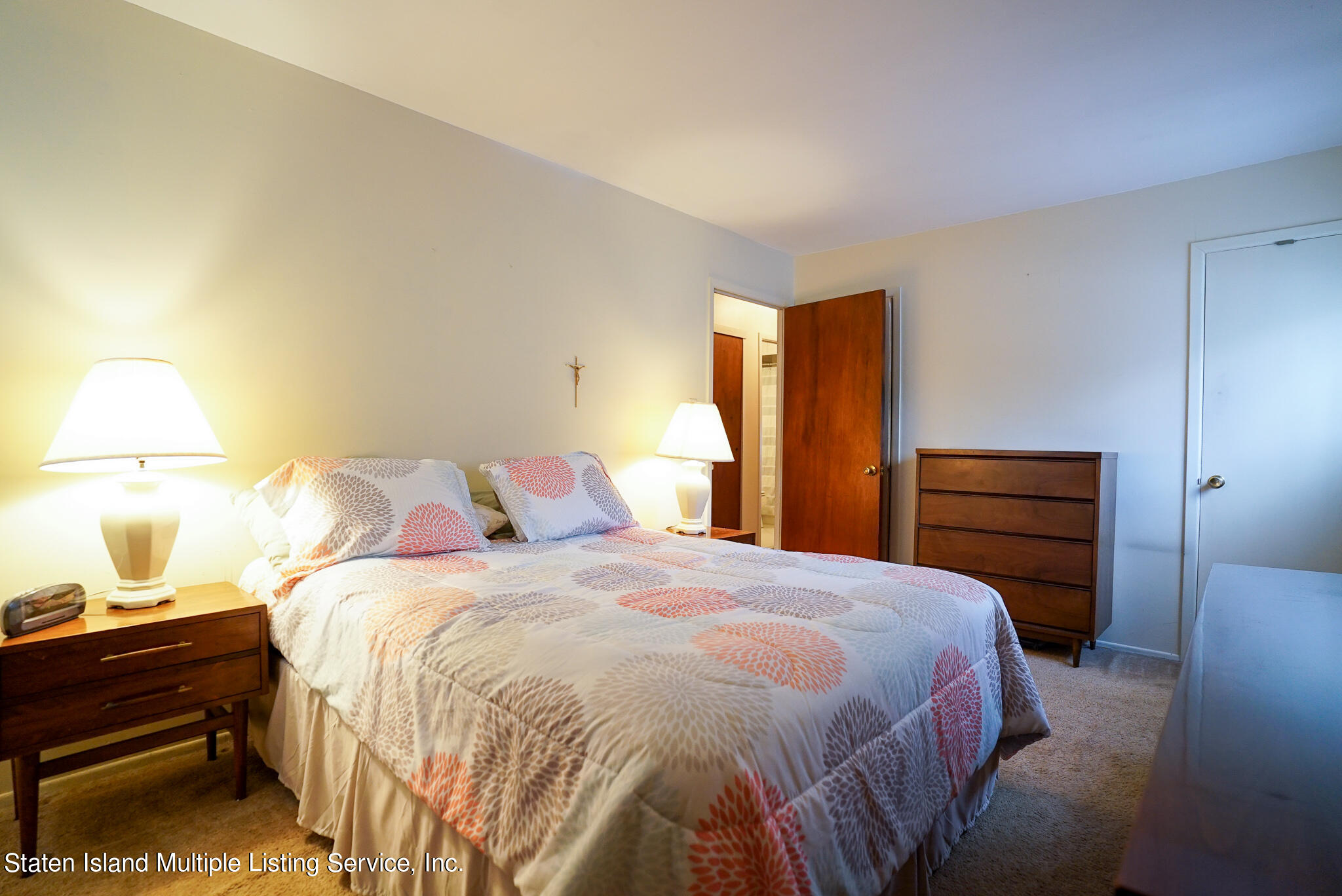 240 Woodrow Road Staten Island, NY 10312 - Photo 19 of 29 DSC02620