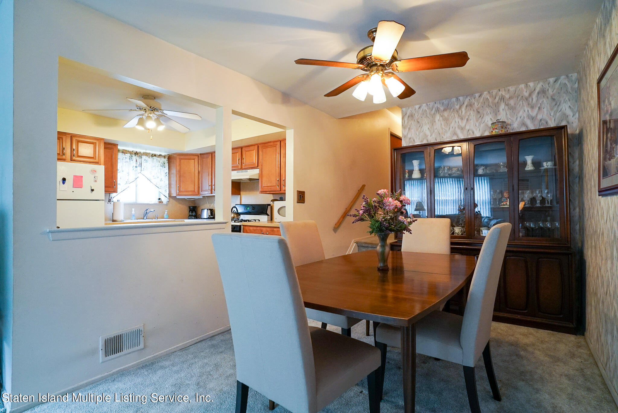 240 Woodrow Road Staten Island, NY 10312 - Photo 10 of 29 DSC02609