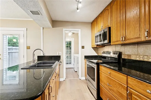 $1,850 | 1012 St Julien Drive, Unit C4, Kenner, LA 70065