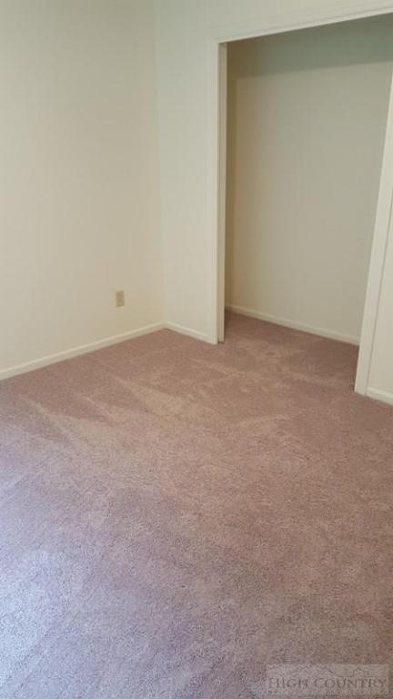 243 Midvalley Road Blowing Rock, NC 28605 - Photo 28 of 31 Gallery Image 28