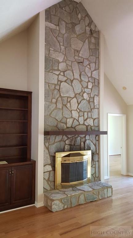 243 Midvalley Road Blowing Rock, NC 28605 - Photo 8 of 31 Gallery Image 8