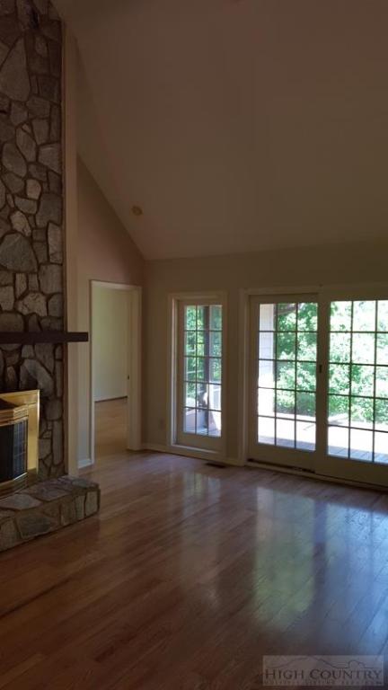 243 Midvalley Road Blowing Rock, NC 28605 - Photo 9 of 31 Gallery Image 9