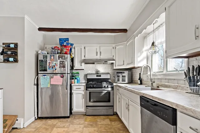 $369,999 | 677 Oak Grove Avenue, Fall River, MA 02720