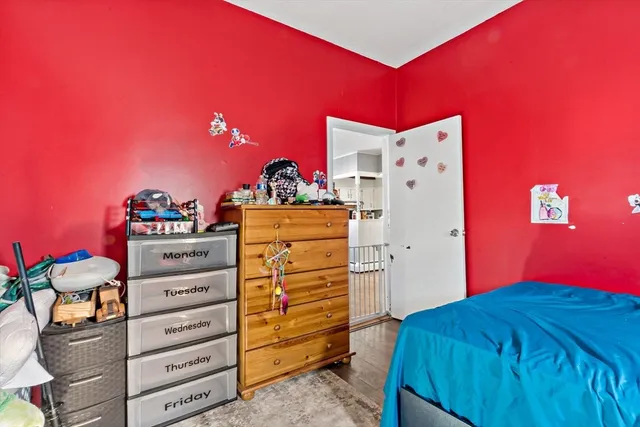 $369,999 | 677 Oak Grove Avenue, Fall River, MA 02720