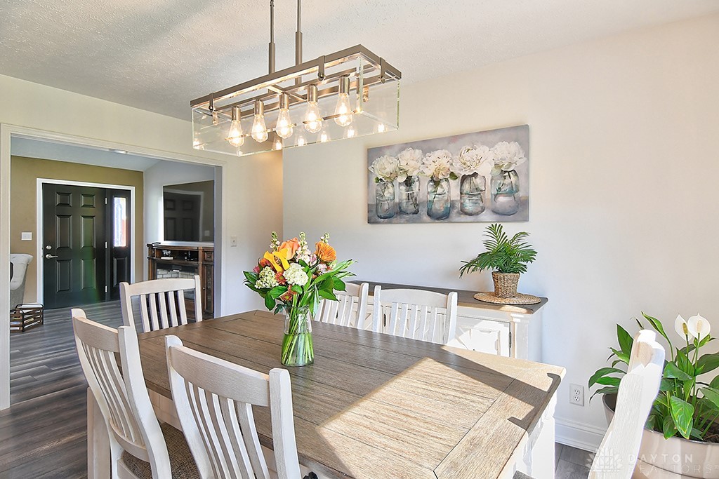 9160 Clearcreek Road Springboro, OH 45066 - Photo 7 of 32 Gallery Image 7