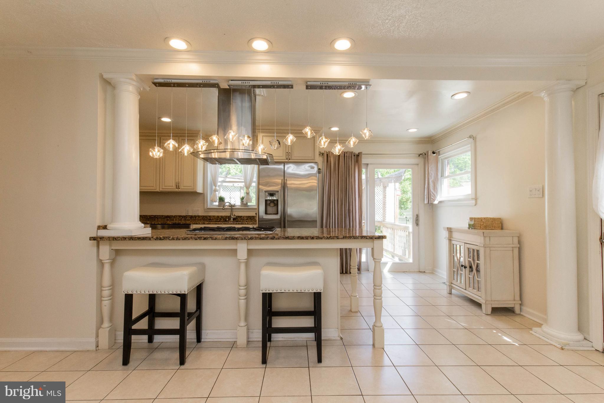 236 Wayland Road Culpeper, VA 22701 - Photo 11 of 30 Great lights at Breakfast BAr