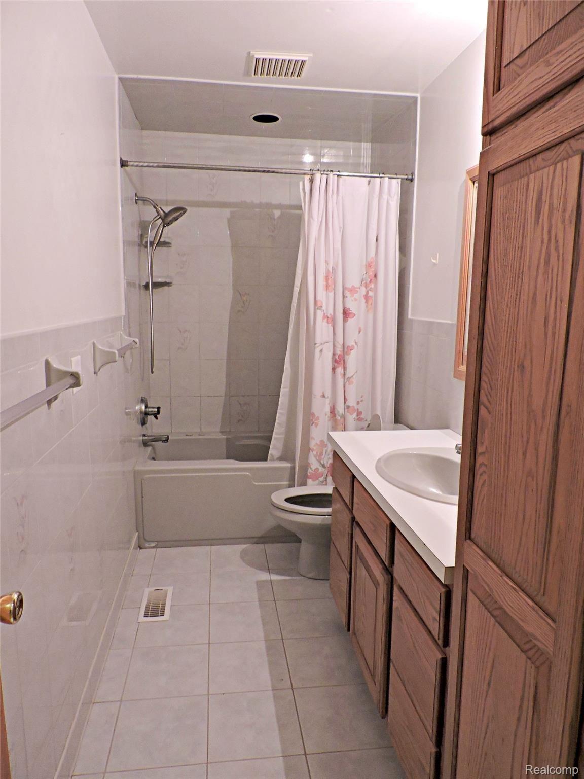 11342 East Carpenter Road Davison, MI 48423 - Photo 32 of 57 31.JPG