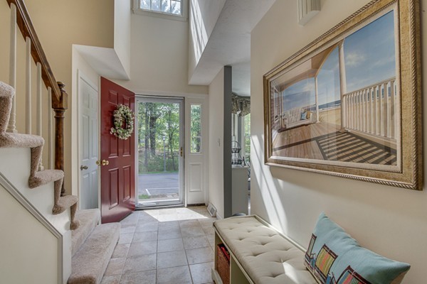 58 Spring Street, Unit 7 Medfield, MA 02052 - Photo 3 of 29 Gallery Image 3
