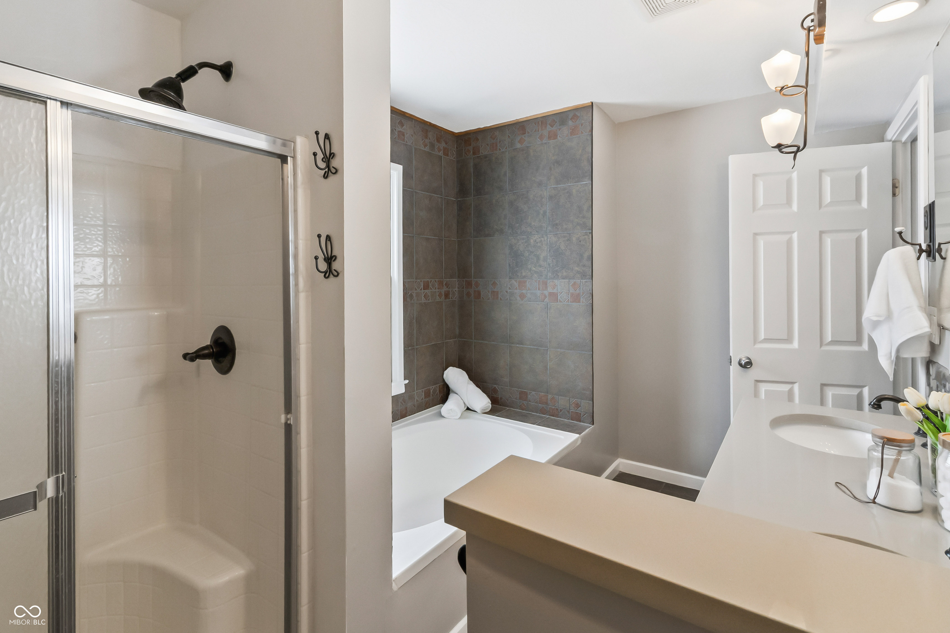 6435 Breamore Road Indianapolis, IN 46220 - Photo 32 of 52